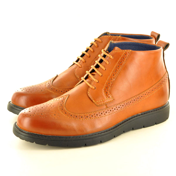CASUAL BROGUE BOOTS IN BROWN