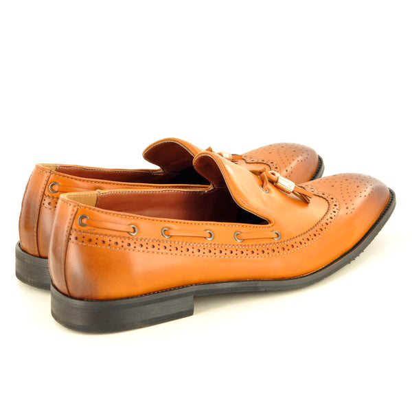 SLIP ON BROGUE LOAFERS WITH TASSEL IN BROWN